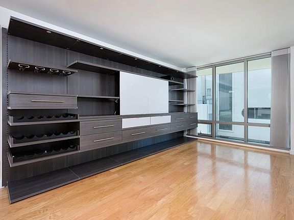 4th image of 333 1st St Unit 505