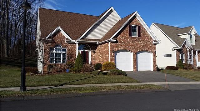 Gorgeous 55+ detached home ...