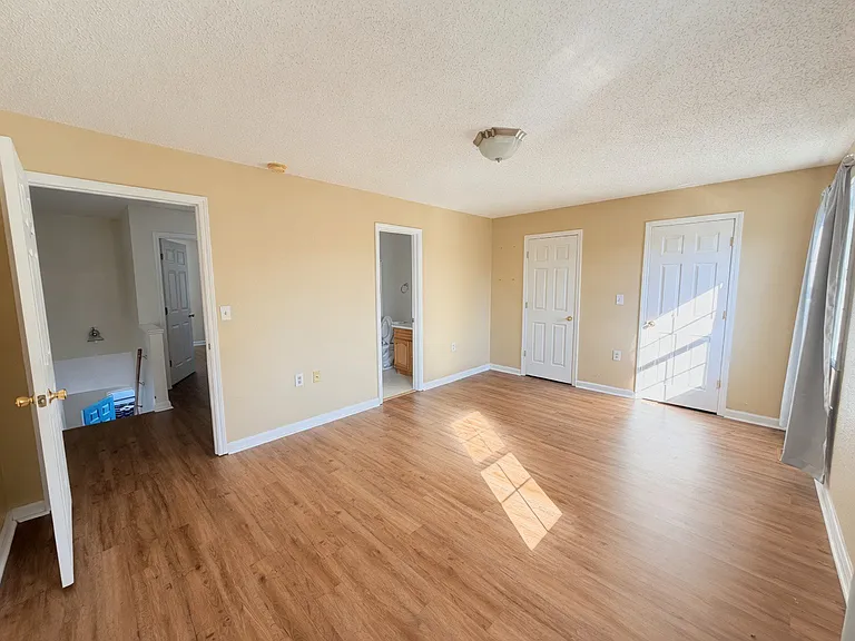 163 Gracy St — Photo 7