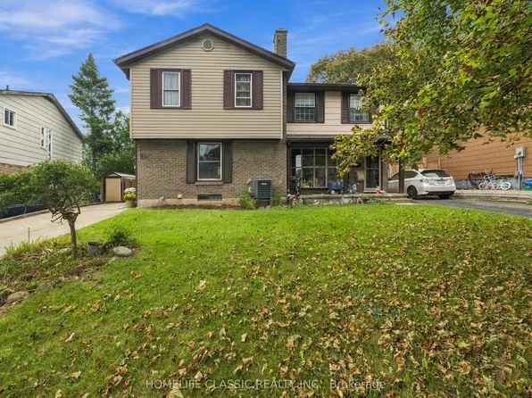 22 Frobisher Ct, Cambridge, ON N1R 6Z5
