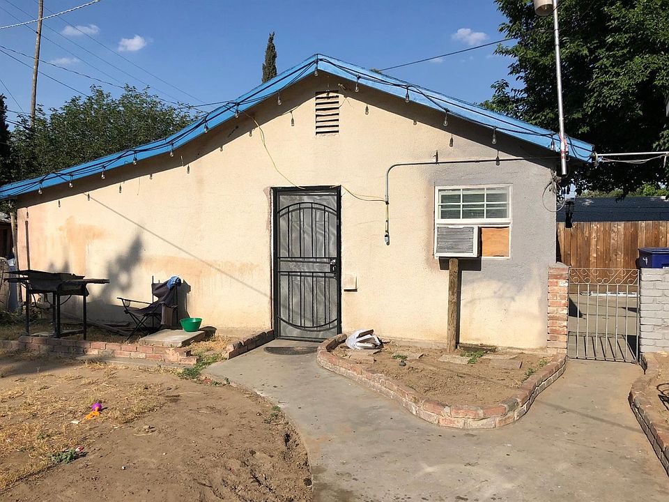 2nd image of 4787 E Lamona Ave