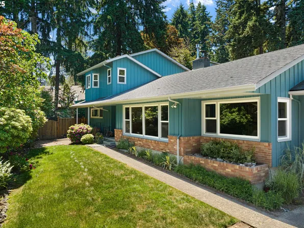 4445 Pinecrest Dr, Eugene, OR 97405