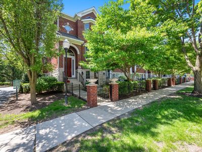 1127 Gilbert Ave, Downers Grove, IL, 60515