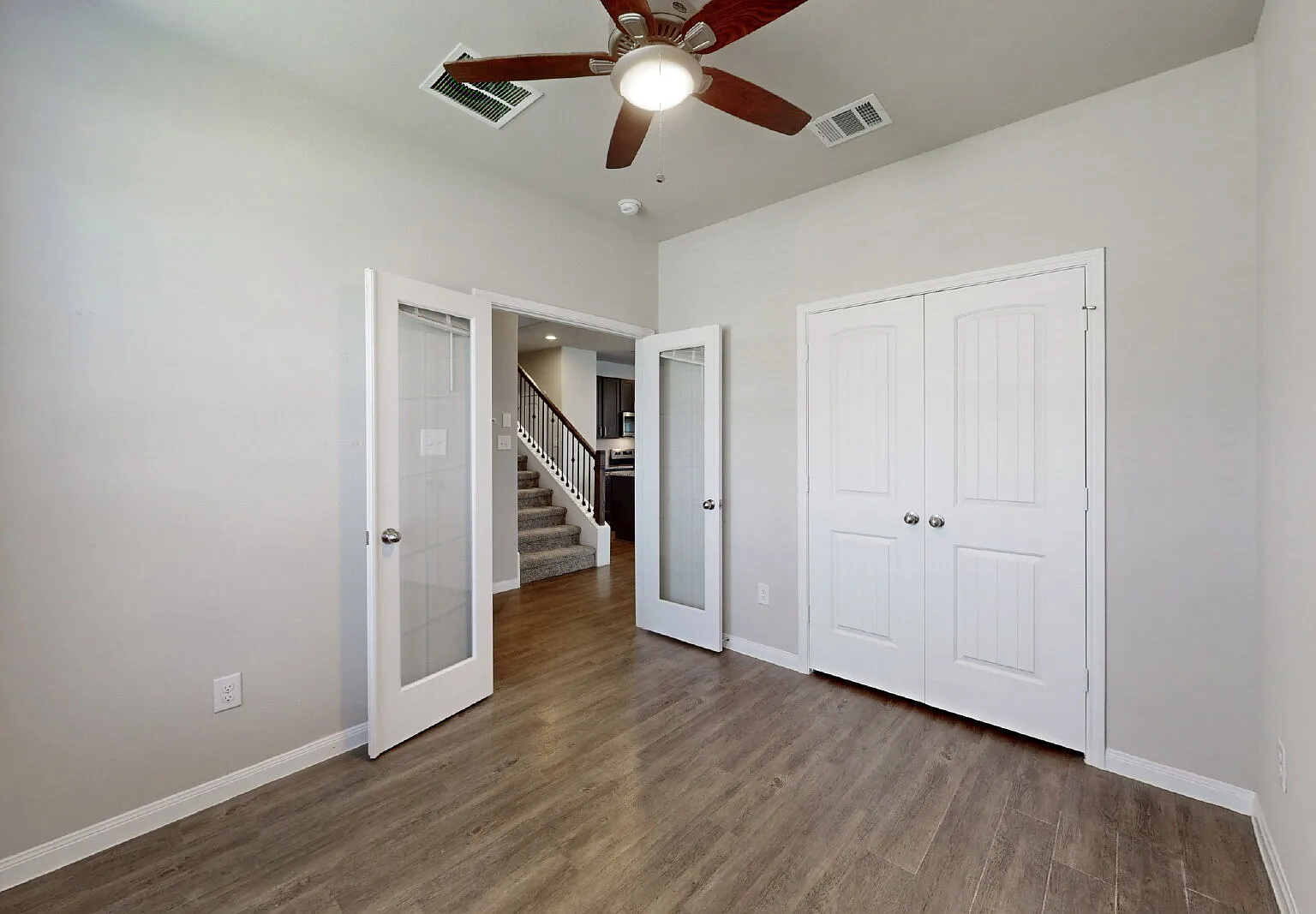 3 bed, 2.5 bath, 2174 sqft, $2,250 — Photo 3
