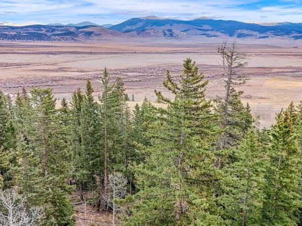 877 Selkirk Ln, Jefferson, CO 80456