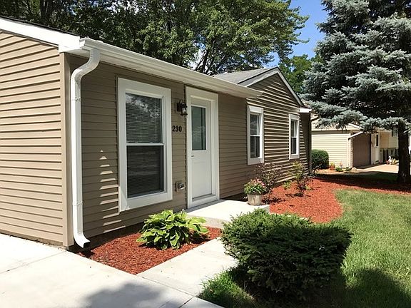 2nd image of 230 W Kennedy Dr