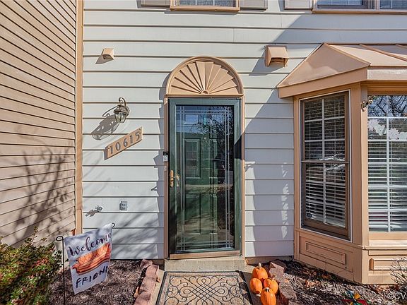 4th image of 10615 Greta Lynn Ct