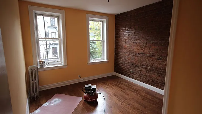 Rented by Nooklyn NYC LLC | media 12