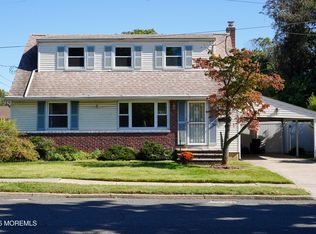 27 Runyon Ave, Freehold, NJ 07728