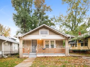 2125 E 70th St, Kansas City, MO 64132