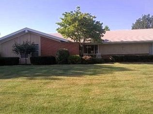 291 Winding Ridge Dr, Dayton, OH 45415
