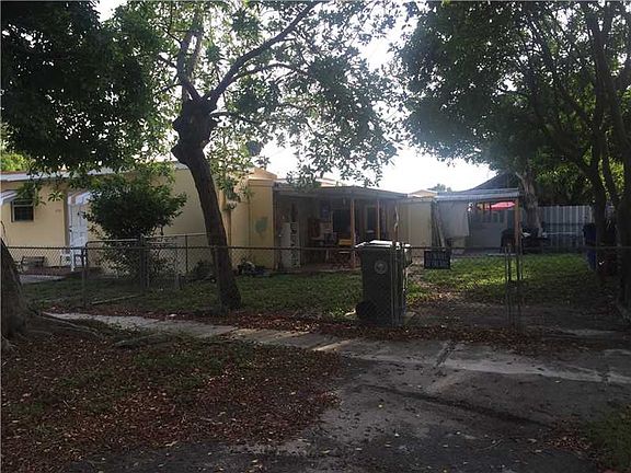 5th image of 4751 NW 2nd Ter