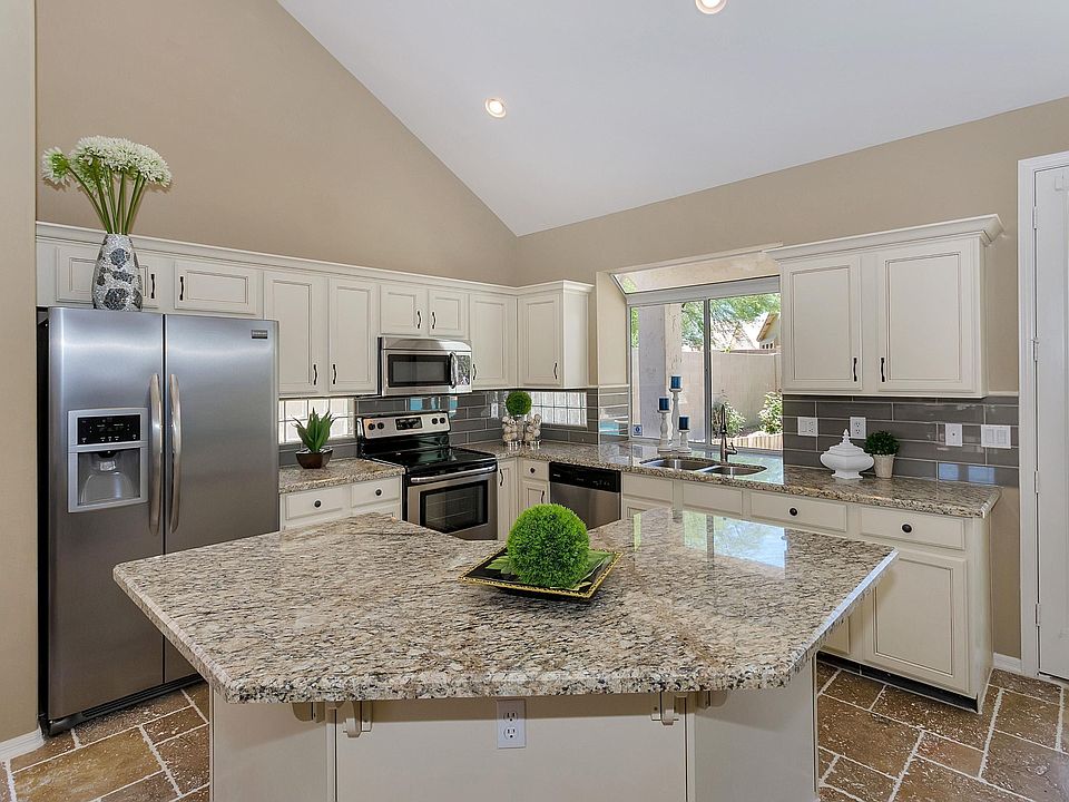 1st image of 4231 E Desert Marigold Dr
