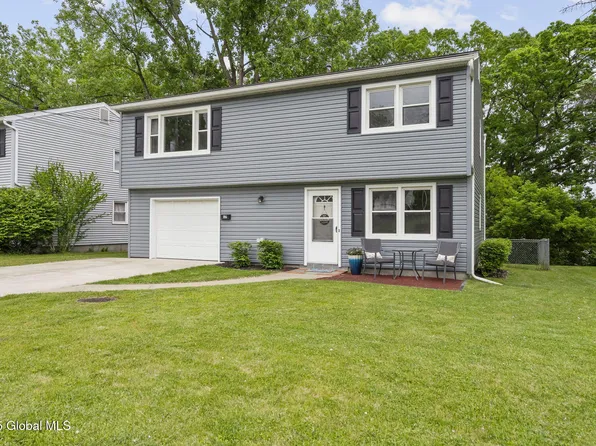 17 Pawling Street, Menands, NY 12204