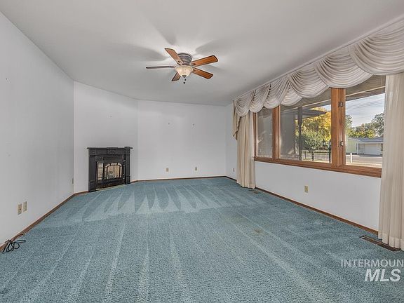 5th image of 340 Pioneer Rd