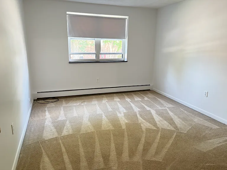 Lexington St Apartments — Photo 42