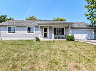 820 Circle View Cir, Juneau, WI 53039