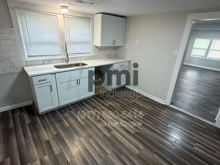 1620 Norton Ave — Photo 6