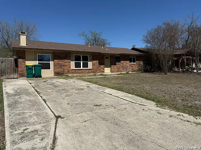 3 bed, 2.0 bath, 1900 sqft, $1,850 — Photo 4