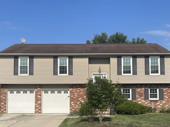 68 Bayside Avenue, Barnegat, NJ 08005