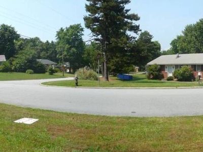 1910 Potomac Dr, Greensboro, NC, 27403