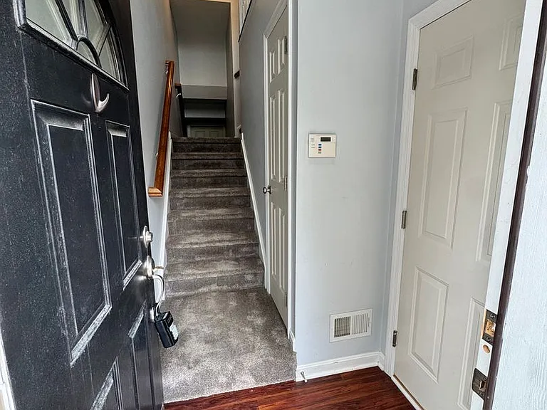 307 Marshall Heights Dr — Photo 4