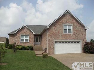 4014 Summit Dr, Greenbrier, TN 37073