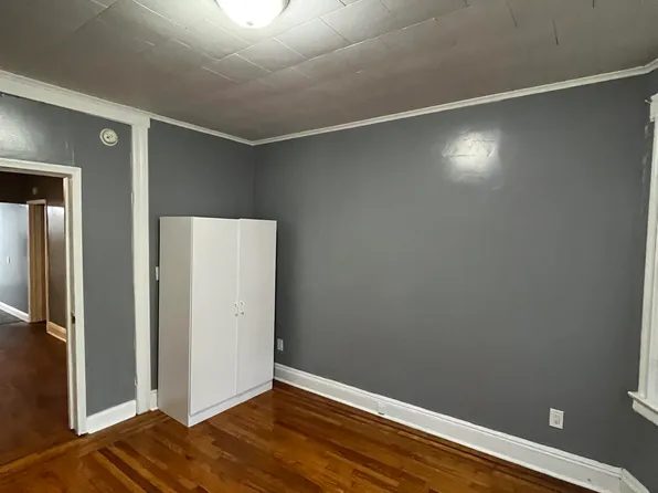 256 Liberty Avenue image 5 of 9