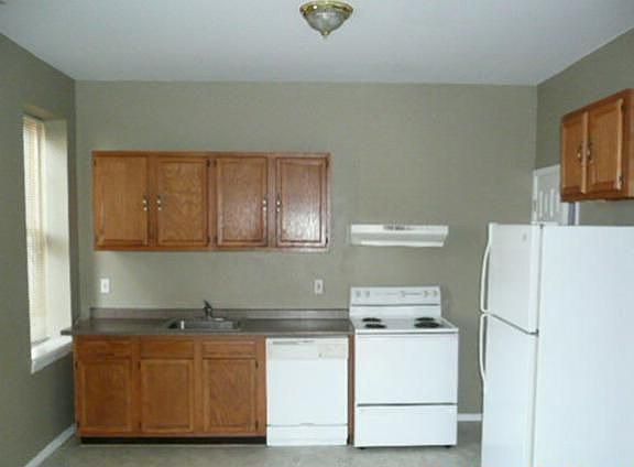 3rd image of 4736A Olive St #4736