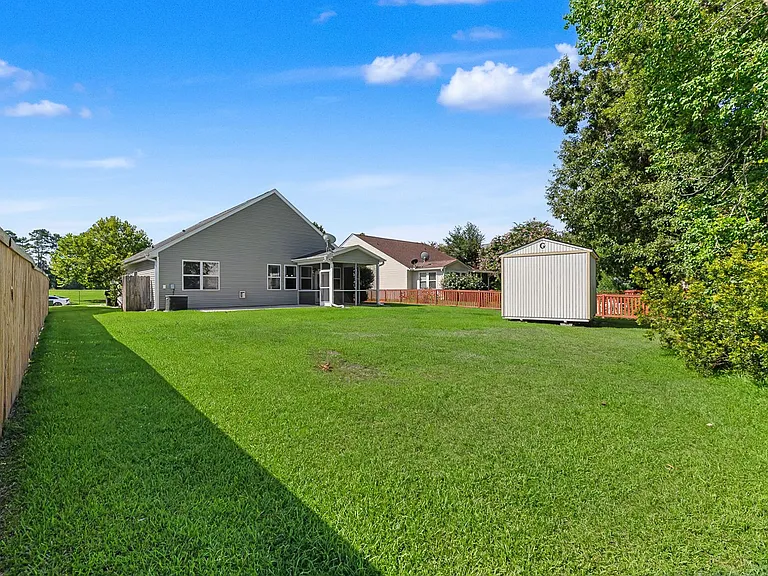 247 Clayburne Dr — Photo 27