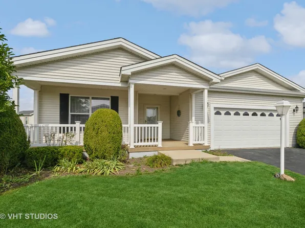 3421 Stretch Run Rd, Grayslake, IL 60030