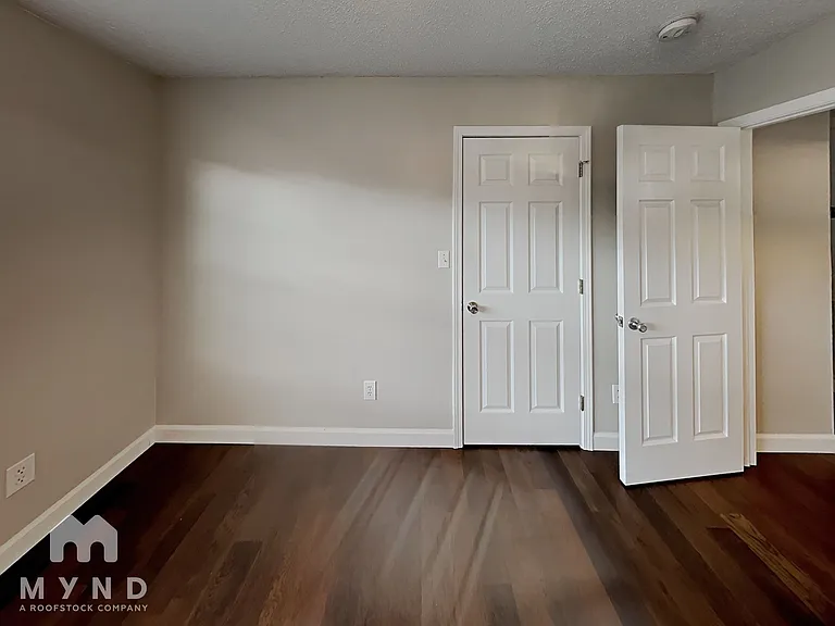 608 Helms Dr — Photo 11