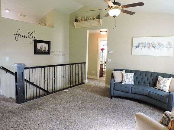 3rd image of 3736 Brighton Dr