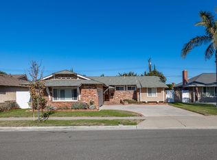 946 Magellan St, Costa Mesa, CA 92626