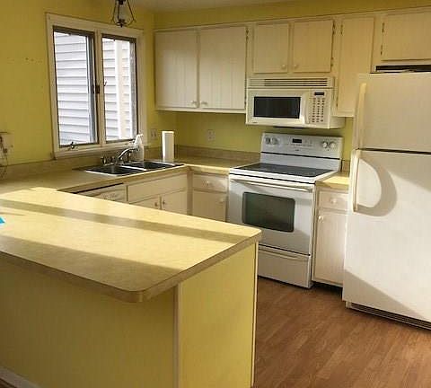 3rd image of 16 New Wickham Dr
