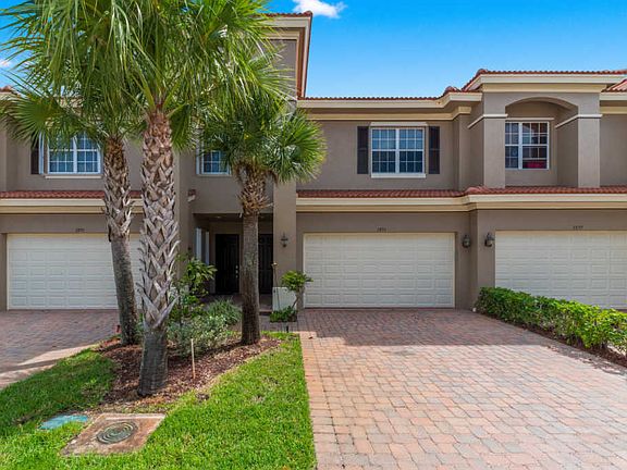 3rd image of 2895 SW Cedar Dunes Dr