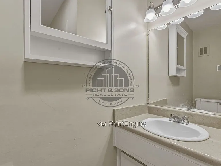 Capitol Village — Photo 20