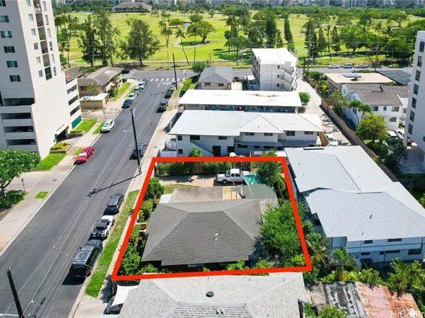 724 Ekela Ave, Honolulu, HI 96816