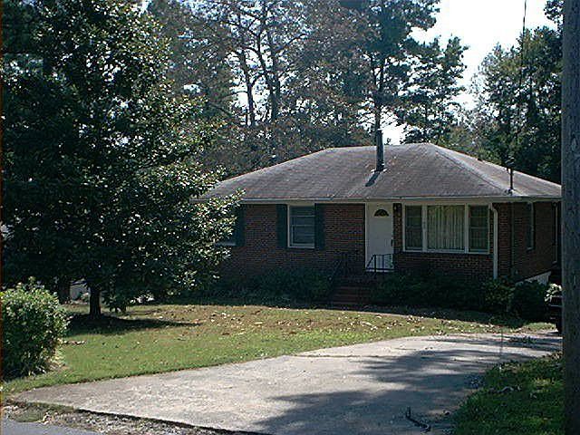 1st image of 88 Larose Cir SE