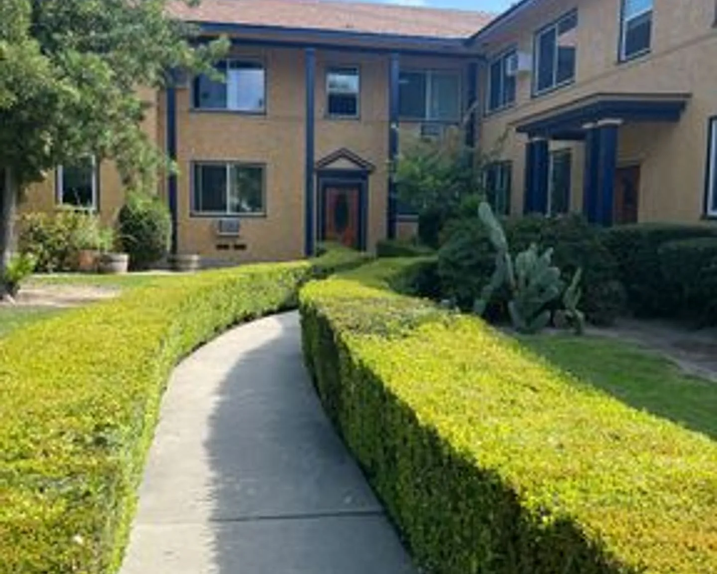 4111 — Photo 1