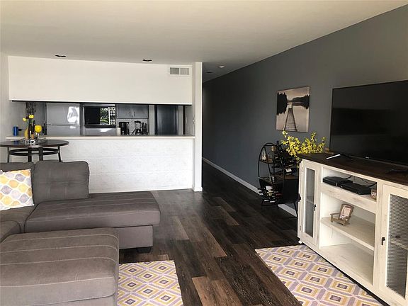4th image of 12600 Melville Dr APT 208