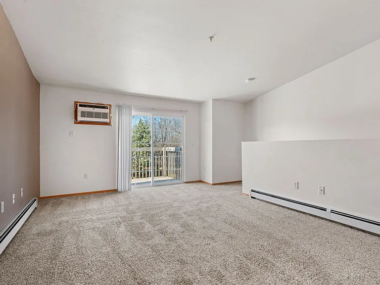 228 Baker Blvd — Photo 11