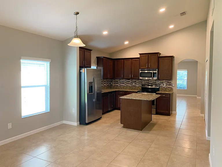 936 Sangria Cir — Photo 17