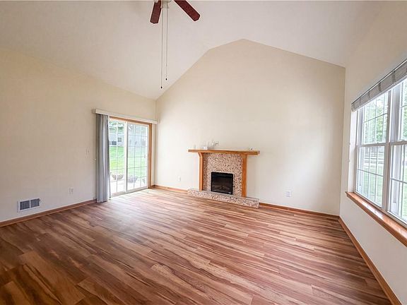 3rd image of 8331 Greeley Ave