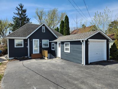 13 E Lake Shore Dr, Round Lake Park, IL, 60073