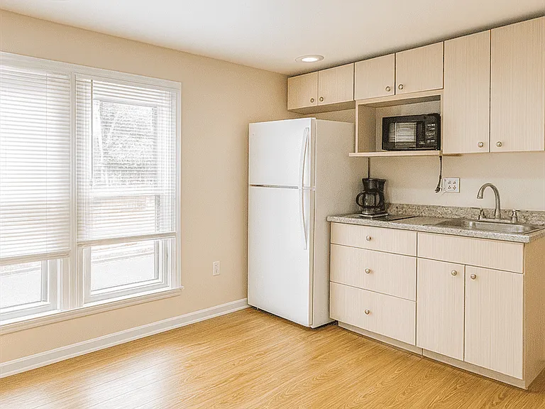 422 N Hamilton St #3 — Photo 5