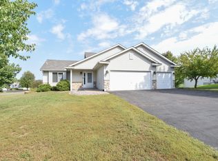 12812 295th St, Lindstrom, MN 55045