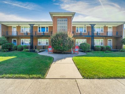 1427 Homestead Rd APT F, La Grange Park, IL, 60526