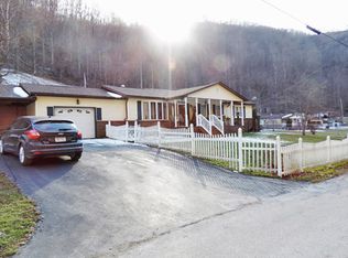 3022 James Branch Rd, Wharton, WV 25208