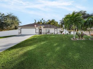 2412 SW 4th St, Cape Coral, FL 33991